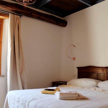 Al Vicolo Dei Pescatori Bed and Breakfast Anguillara Sabazia Buitenkant foto