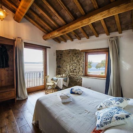 Al Vicolo Dei Pescatori Bed and Breakfast Anguillara Sabazia Buitenkant foto