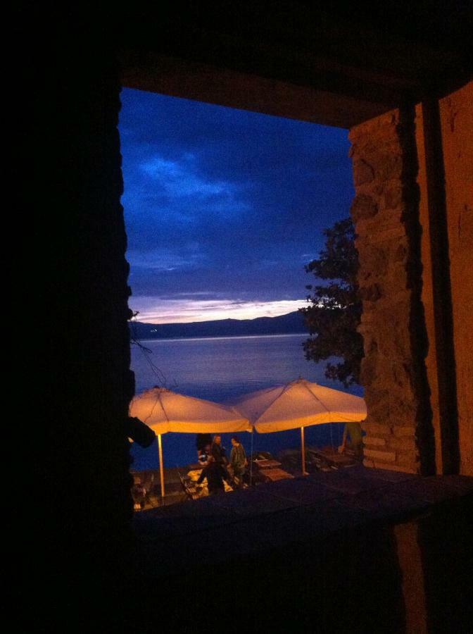 Al Vicolo Dei Pescatori Bed and Breakfast Anguillara Sabazia Buitenkant foto