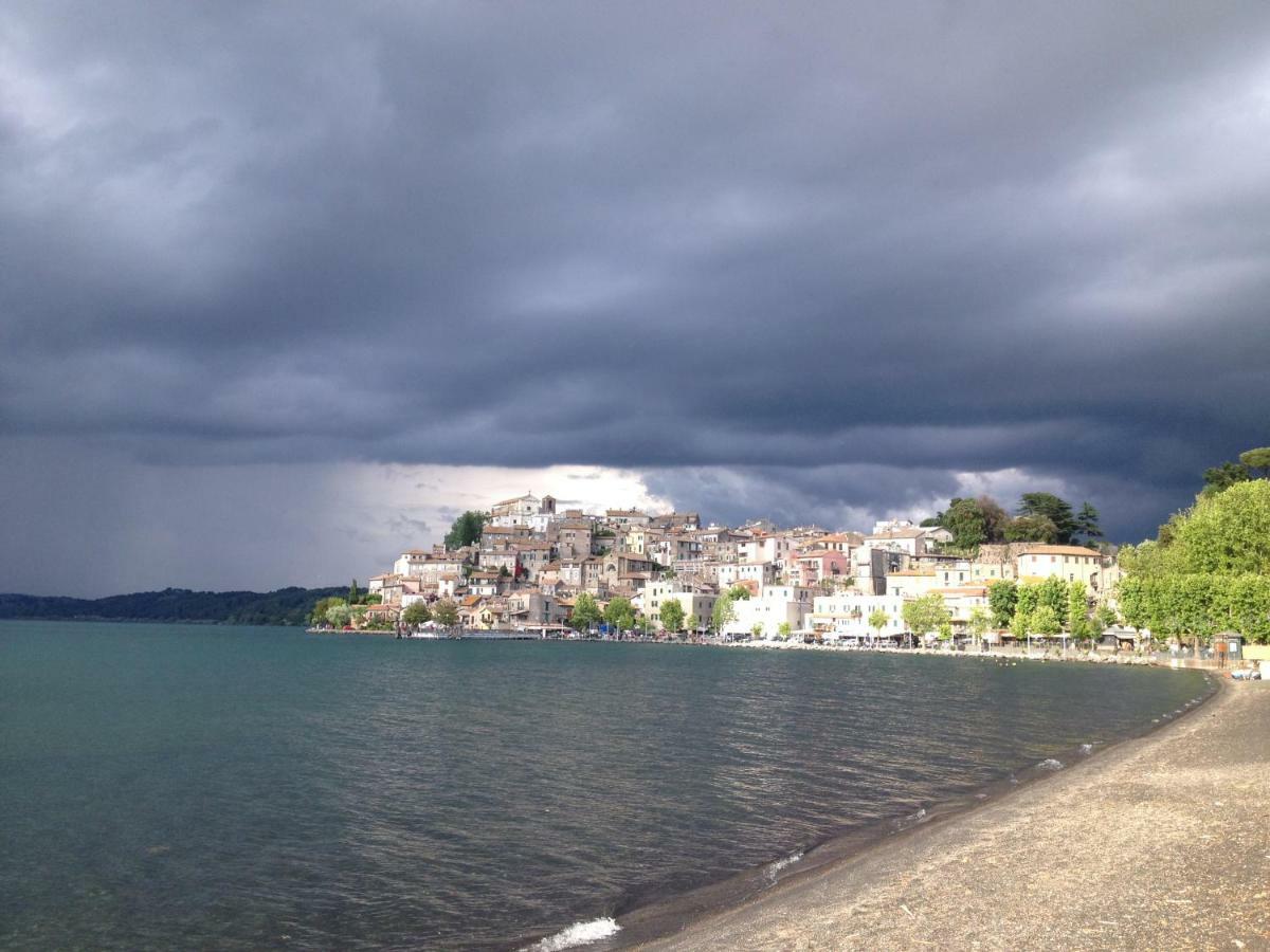 Al Vicolo Dei Pescatori Bed and Breakfast Anguillara Sabazia Buitenkant foto