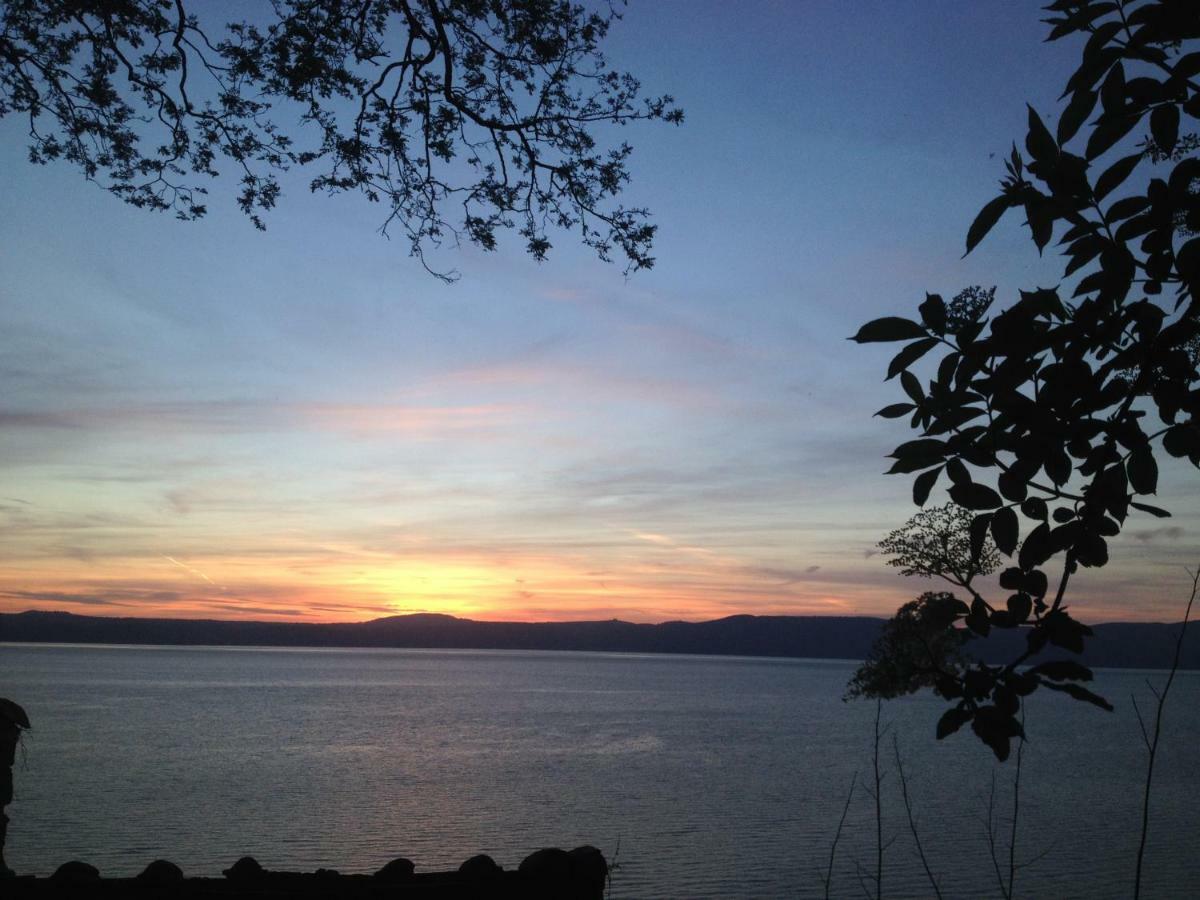 Al Vicolo Dei Pescatori Bed and Breakfast Anguillara Sabazia Buitenkant foto