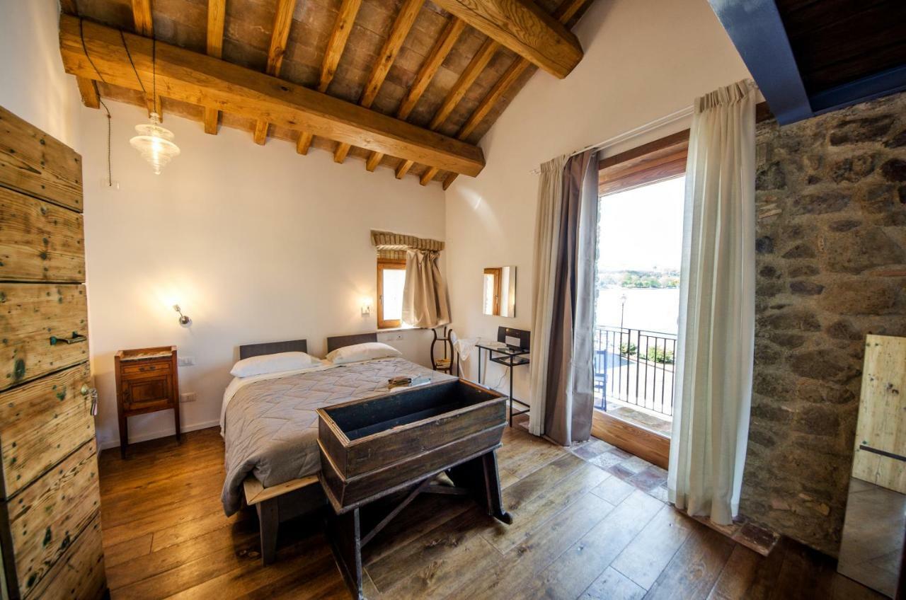 Al Vicolo Dei Pescatori Bed and Breakfast Anguillara Sabazia Buitenkant foto